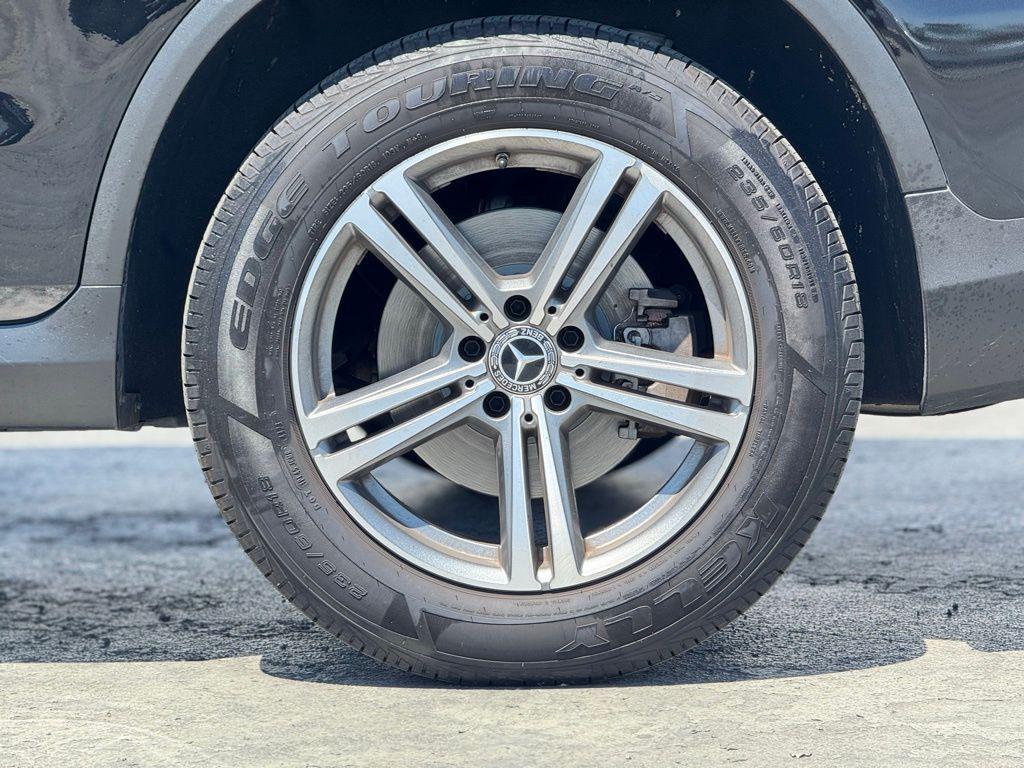 used 2020 Mercedes-Benz GLC 300 car, priced at $18,995