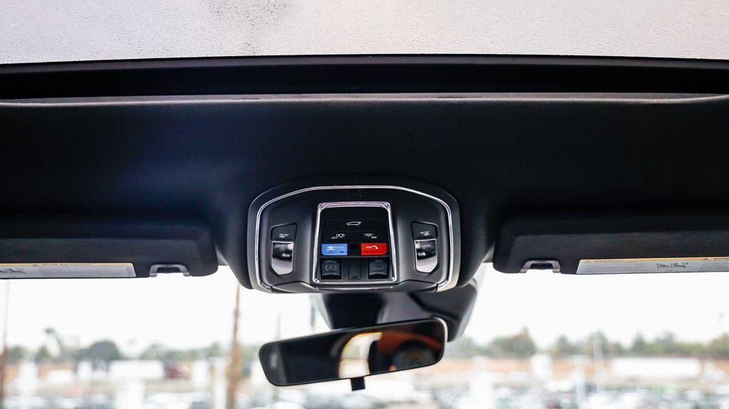 new 2025 Jeep Grand Cherokee L car, priced at $41,103