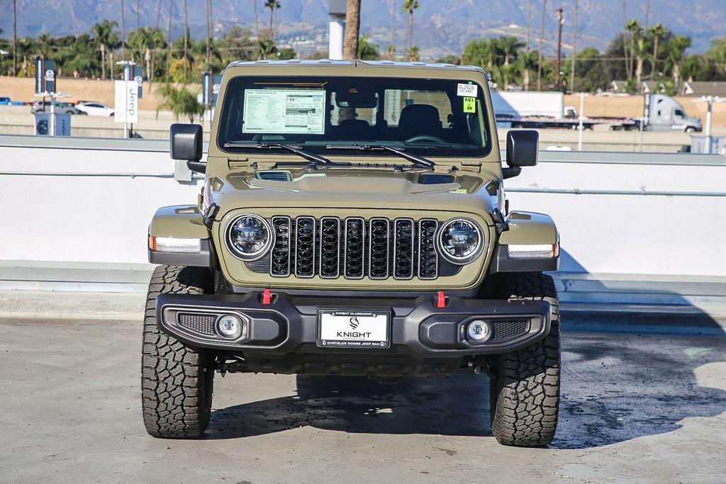 new 2025 Jeep Gladiator car, priced at $47,238