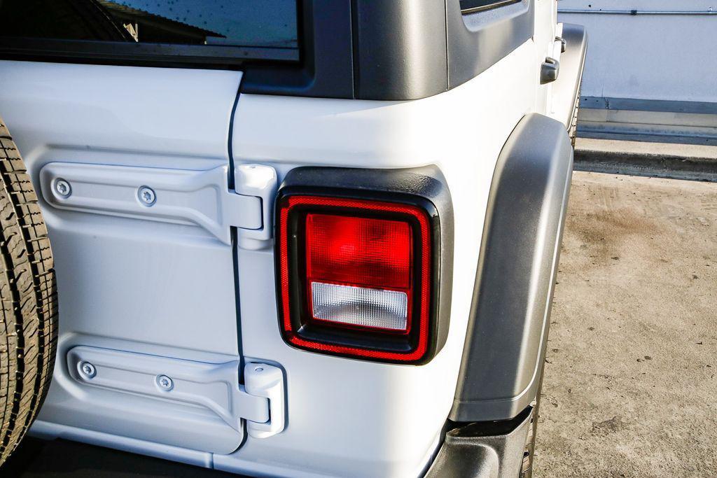 new 2025 Jeep Wrangler car, priced at $37,330