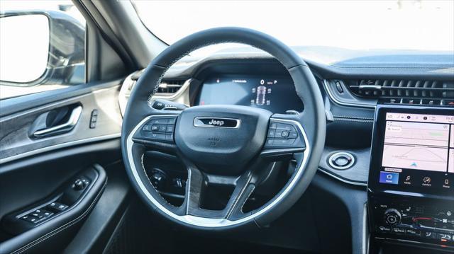 new 2025 Jeep Grand Cherokee car, priced at $41,985