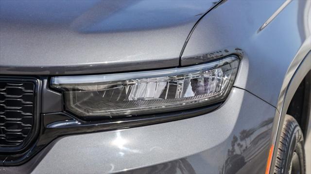 new 2025 Jeep Grand Cherokee car, priced at $41,985
