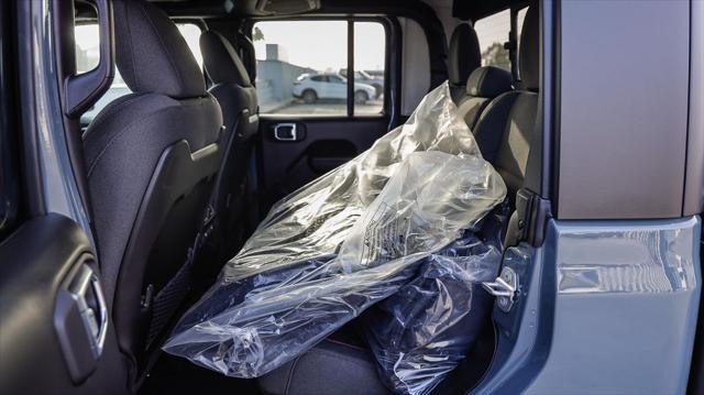 new 2025 Jeep Gladiator car, priced at $47,300