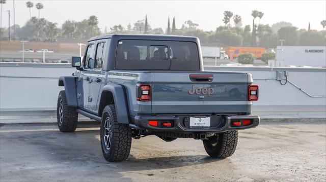 new 2025 Jeep Gladiator car, priced at $47,300