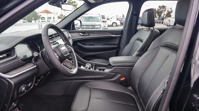 new 2025 Jeep Grand Cherokee car, priced at $42,010