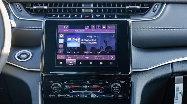 new 2025 Jeep Grand Cherokee car, priced at $38,875