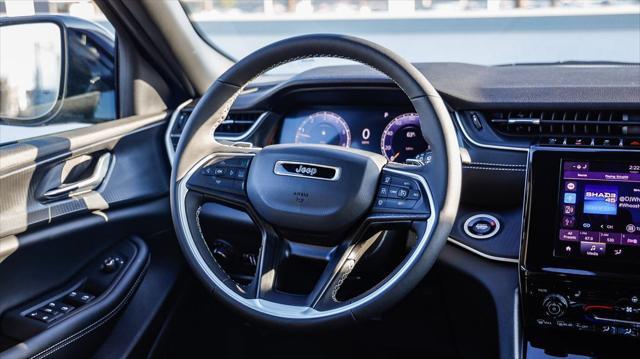new 2025 Jeep Grand Cherokee car, priced at $38,875