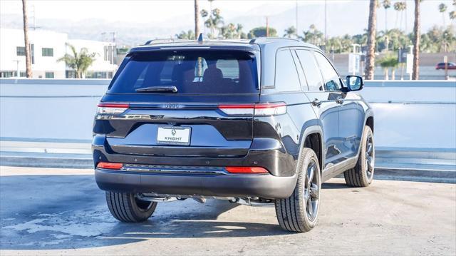 new 2025 Jeep Grand Cherokee car, priced at $38,875