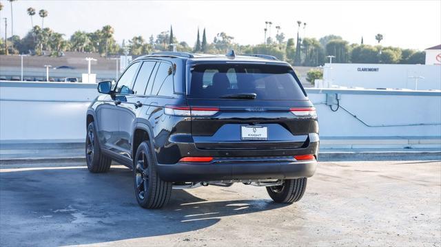 new 2025 Jeep Grand Cherokee car, priced at $38,875
