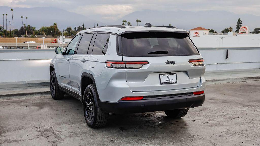 new 2025 Jeep Grand Cherokee L car, priced at $38,795