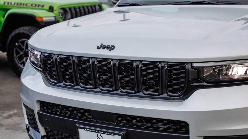 new 2025 Jeep Grand Cherokee L car, priced at $38,795
