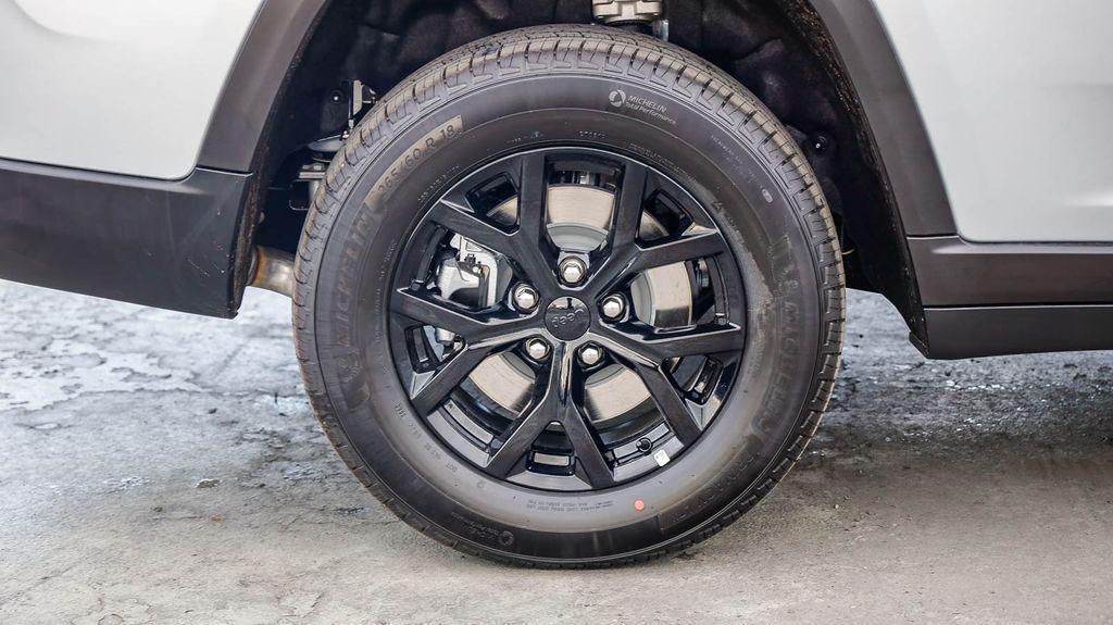 new 2025 Jeep Grand Cherokee L car, priced at $38,795