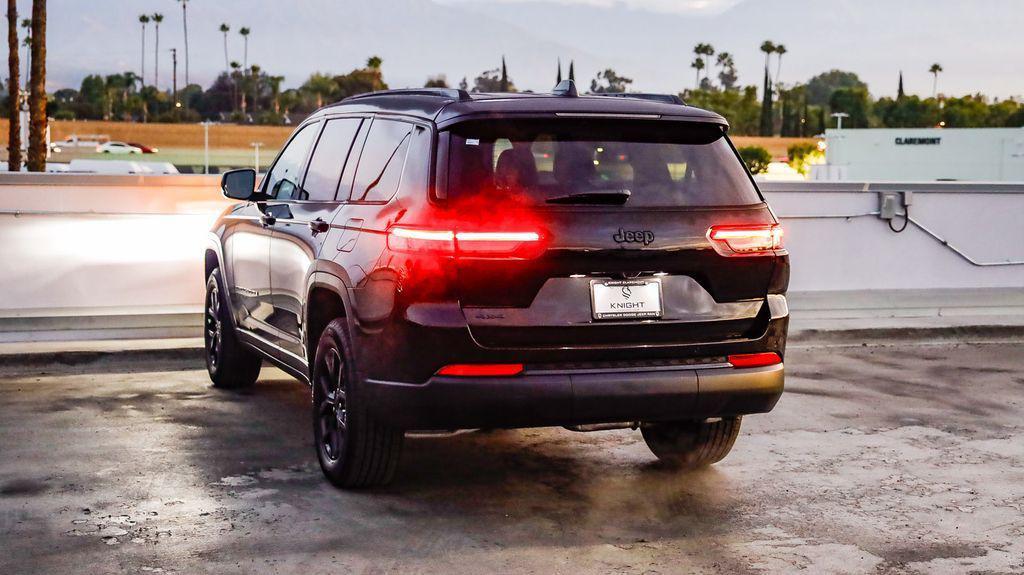 new 2025 Jeep Grand Cherokee L car, priced at $39,755