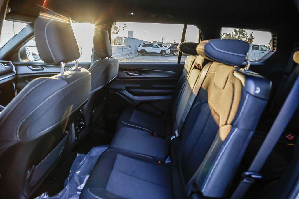 new 2025 Jeep Grand Cherokee L car, priced at $31,762