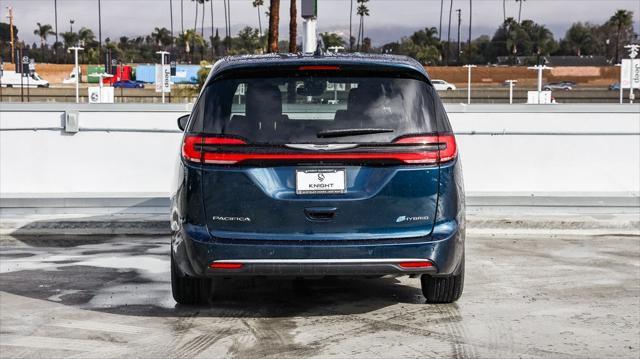 new 2025 Chrysler Pacifica Hybrid car, priced at $34,245