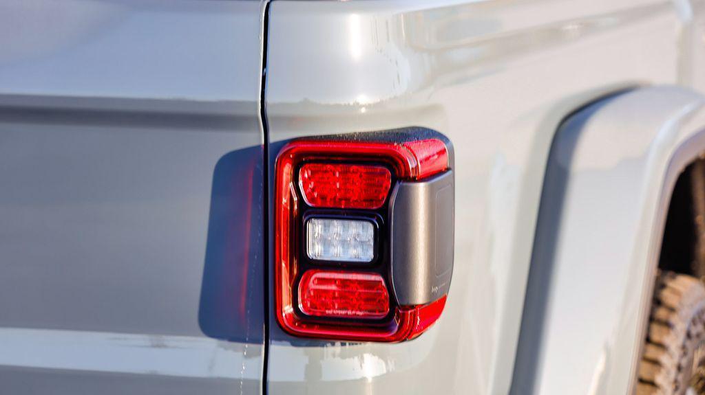 new 2025 Jeep Gladiator car, priced at $47,349
