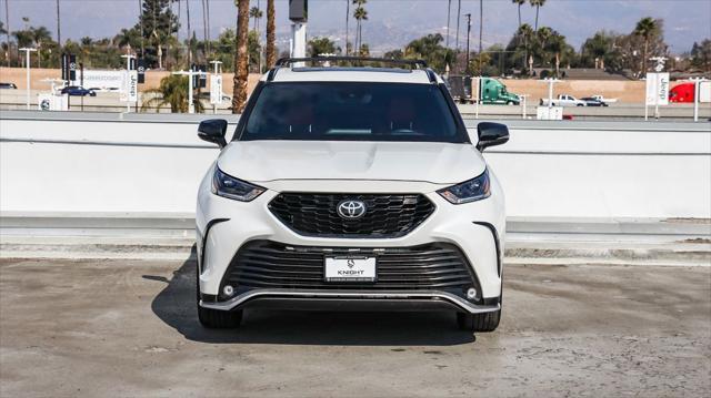 used 2023 Toyota Highlander car, priced at $37,495