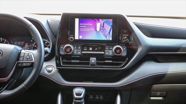 used 2023 Toyota Highlander car, priced at $37,495
