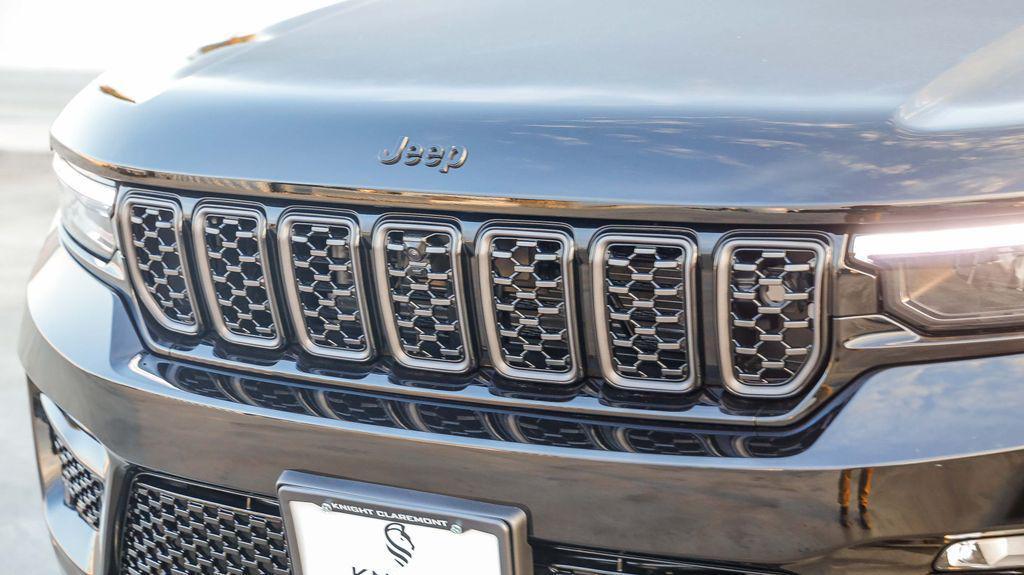 new 2025 Jeep Grand Cherokee car, priced at $59,818