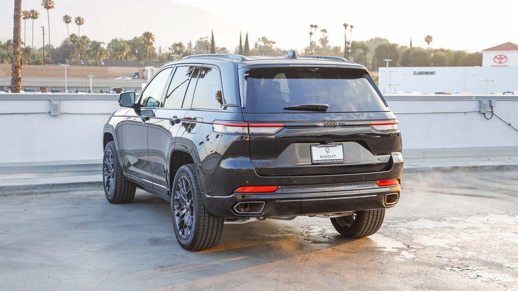 new 2025 Jeep Grand Cherokee car, priced at $59,818