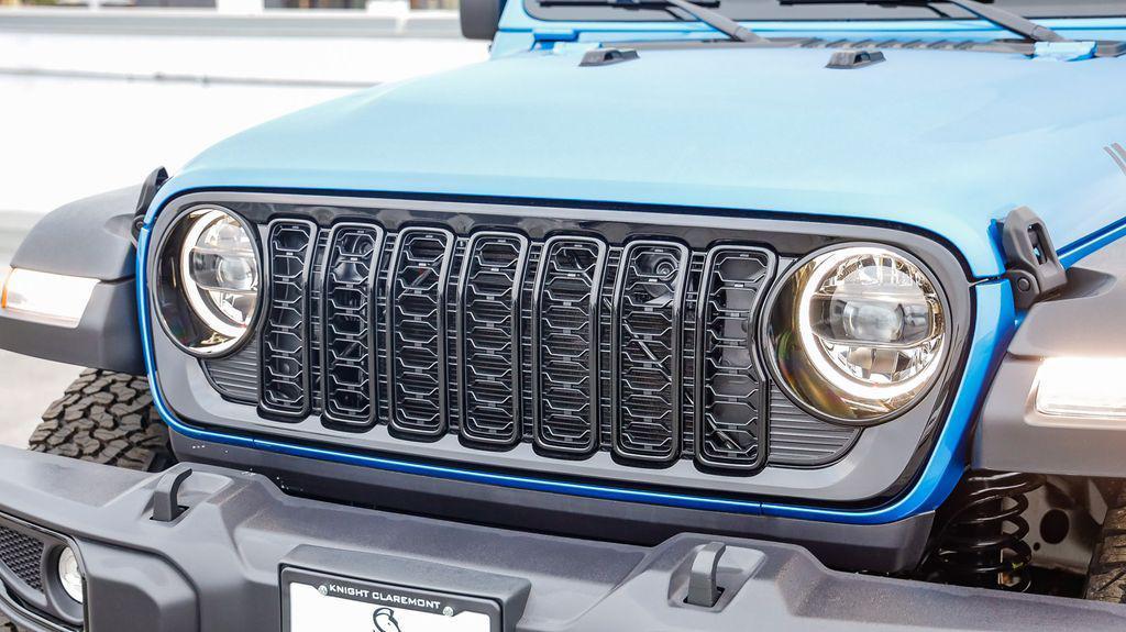 new 2025 Jeep Wrangler car, priced at $52,489