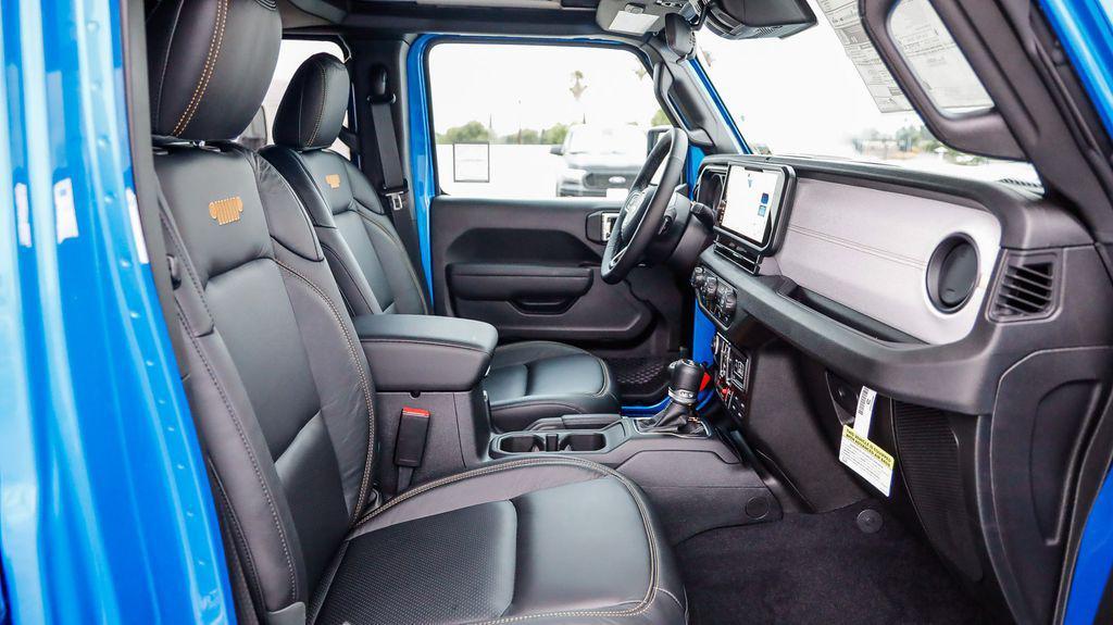 new 2025 Jeep Wrangler car, priced at $52,489