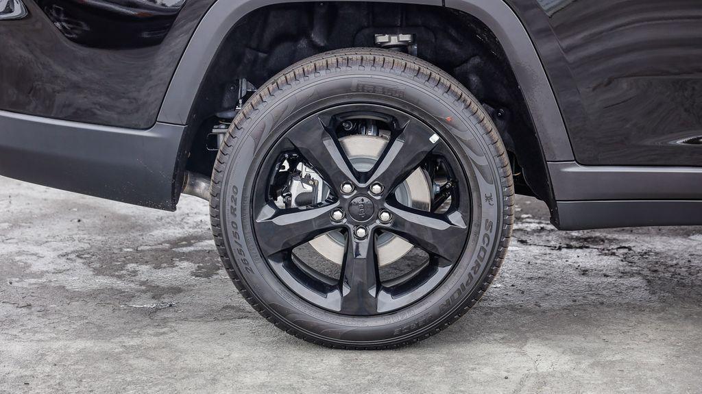 new 2025 Jeep Grand Cherokee L car, priced at $42,216