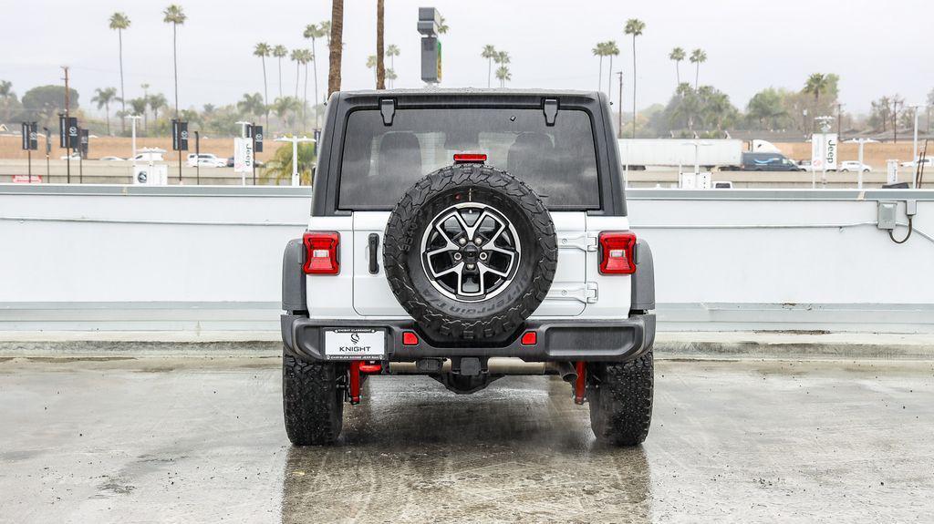 new 2025 Jeep Wrangler car, priced at $48,140