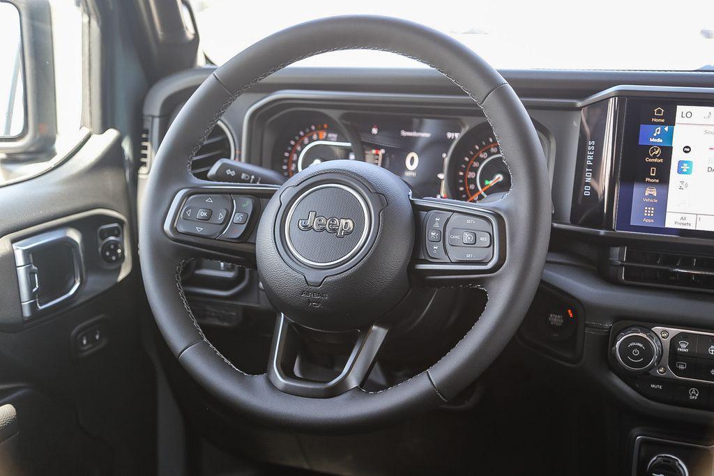 new 2025 Jeep Gladiator car, priced at $43,850