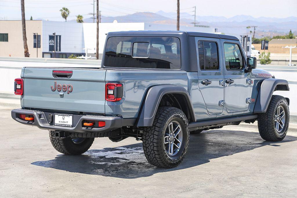 new 2025 Jeep Gladiator car, priced at $43,850