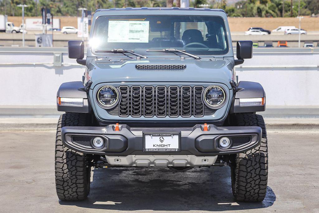 new 2025 Jeep Gladiator car, priced at $43,850