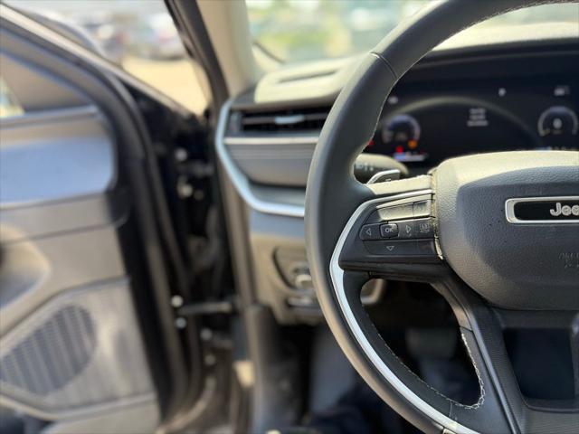 used 2023 Jeep Grand Cherokee car, priced at $26,995