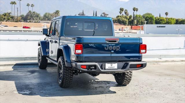 new 2025 Jeep Gladiator car, priced at $42,785