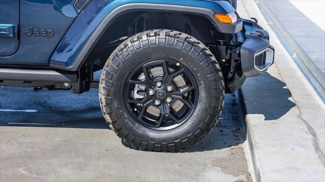 new 2025 Jeep Gladiator car, priced at $42,785