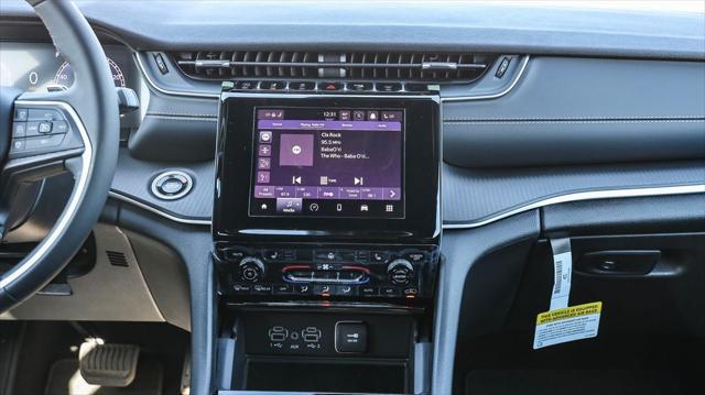 new 2025 Jeep Grand Cherokee car, priced at $34,970