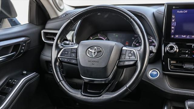 used 2021 Toyota Highlander Hybrid car, priced at $34,995