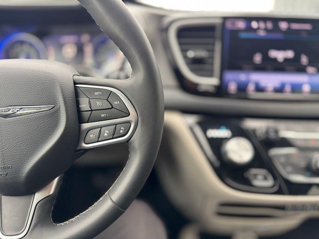 used 2022 Chrysler Pacifica car, priced at $24,595