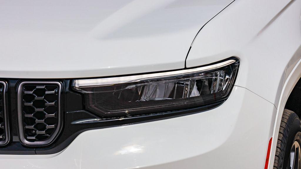 new 2025 Jeep Grand Cherokee L car, priced at $51,560