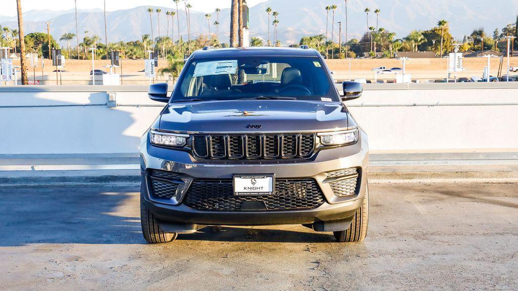 new 2025 Jeep Grand Cherokee car, priced at $38,462