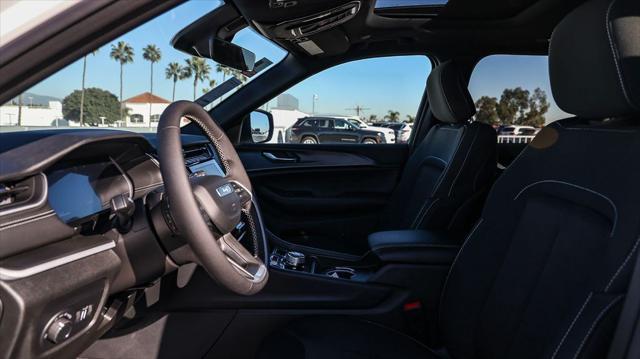 new 2025 Jeep Grand Cherokee car, priced at $32,580