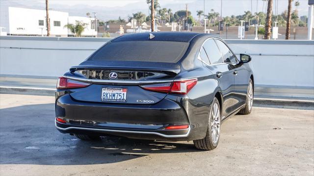 used 2019 Lexus ES 300h car, priced at $23,995
