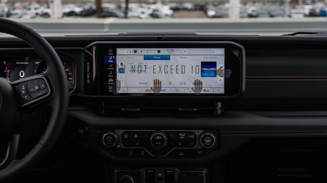 new 2025 Jeep Gladiator car, priced at $38,890