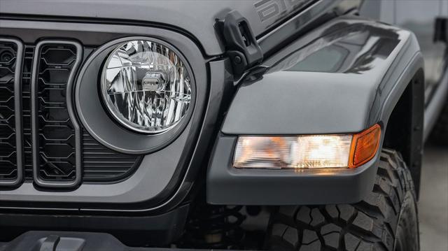 new 2025 Jeep Gladiator car, priced at $38,890