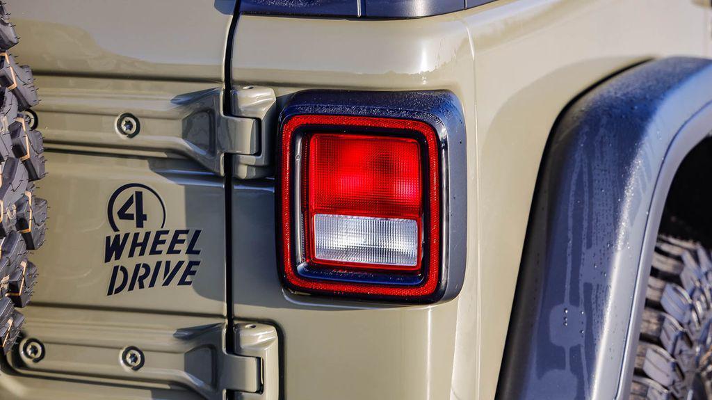 new 2025 Jeep Wrangler car, priced at $40,006