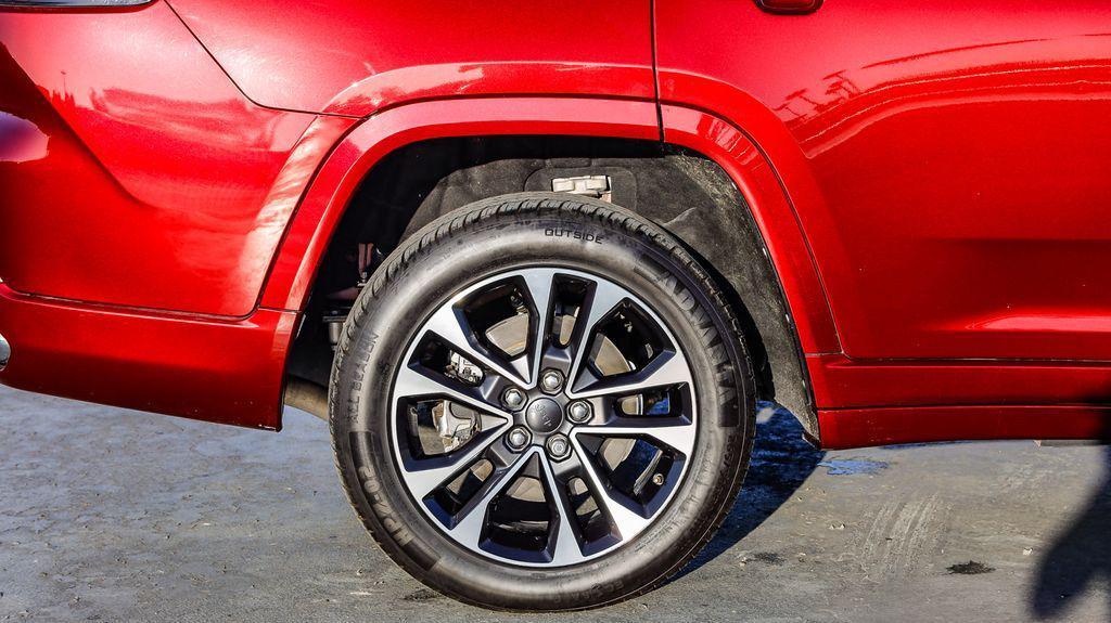 used 2021 Jeep Grand Cherokee L car, priced at $31,595
