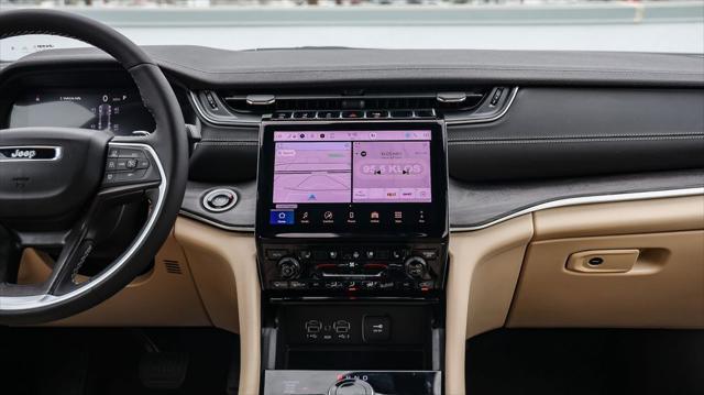 new 2025 Jeep Grand Cherokee car, priced at $41,590