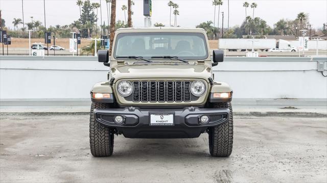 new 2025 Jeep Gladiator car, priced at $39,385