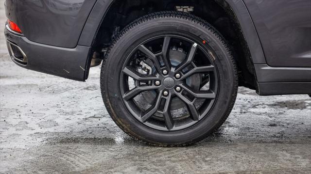 new 2025 Jeep Grand Cherokee 4xe car, priced at $59,275