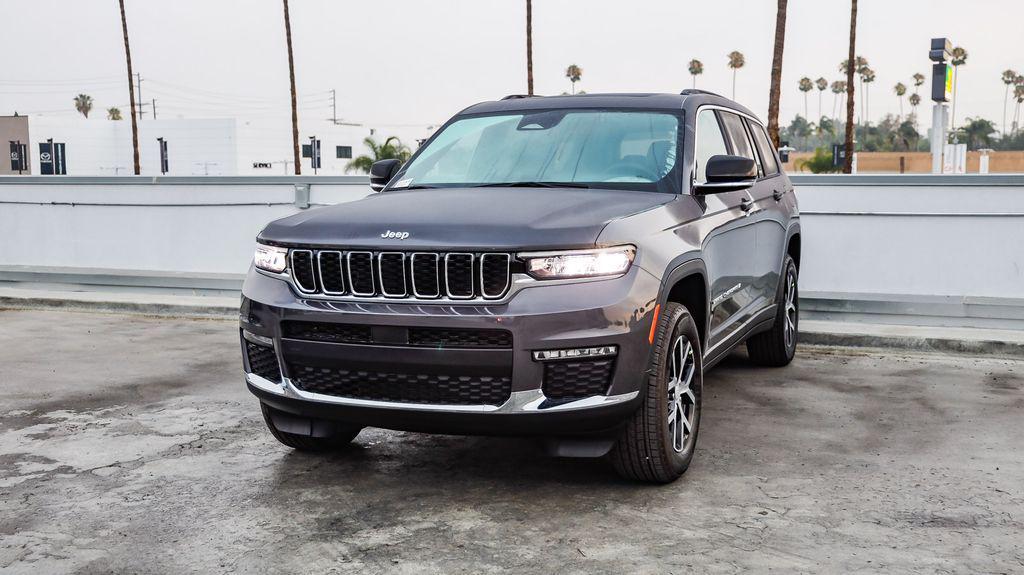 new 2025 Jeep Grand Cherokee L car, priced at $39,360