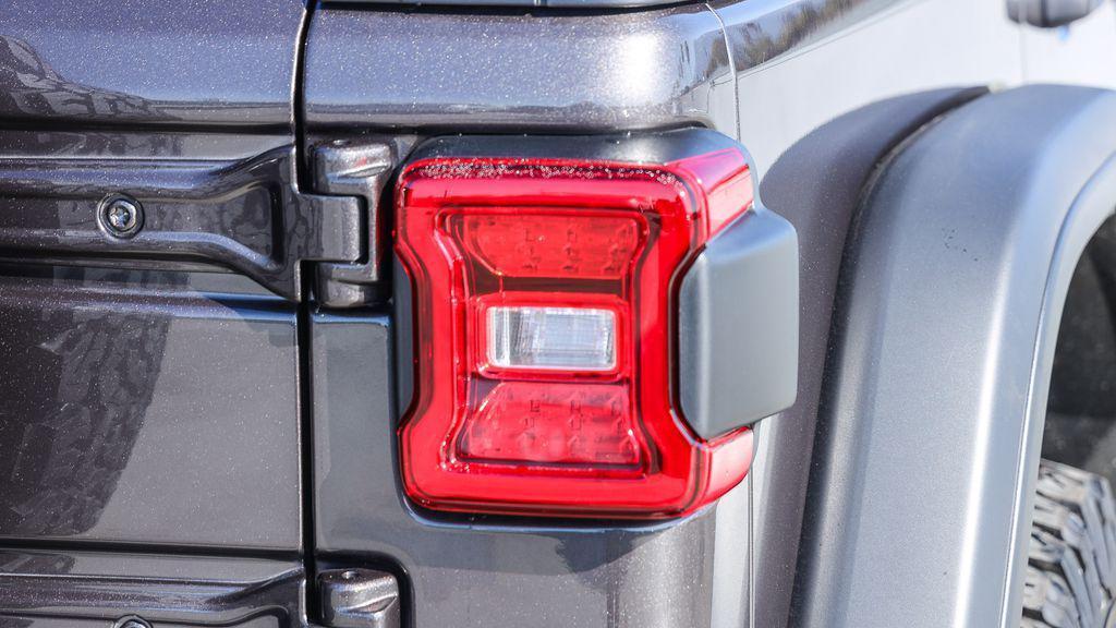 new 2025 Jeep Wrangler car, priced at $47,735